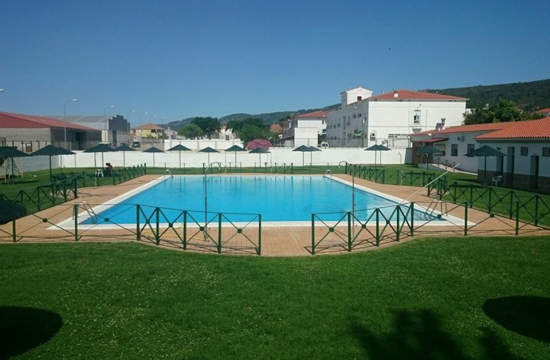 Entrada Piscina municipal